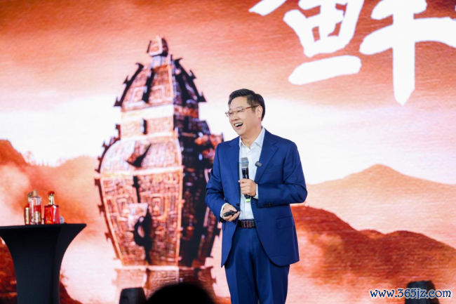 215万东说念主不雅看！吴向东直播共享“鲜为东说念主知”的湖湘文化